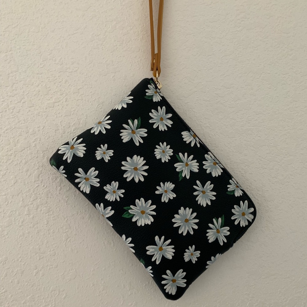 🌺SALE🌺 Old Navy Wristlet